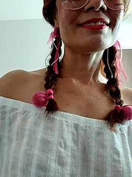 Meganlola online show from September 15, 2025, 1:55 pm