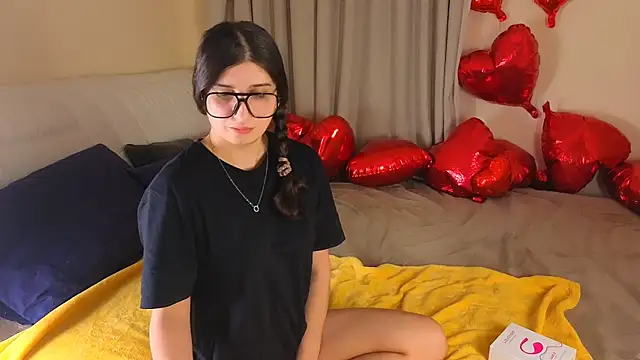 Linda EX online show from February 28, 2026, 7:24 pm