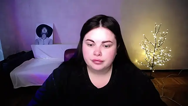 Emily Mo online show from June 26, 2026, 5:57 am