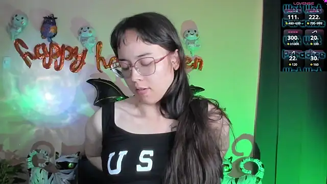 shantalc3rezo online show from October 23, 2025, 9:57 pm