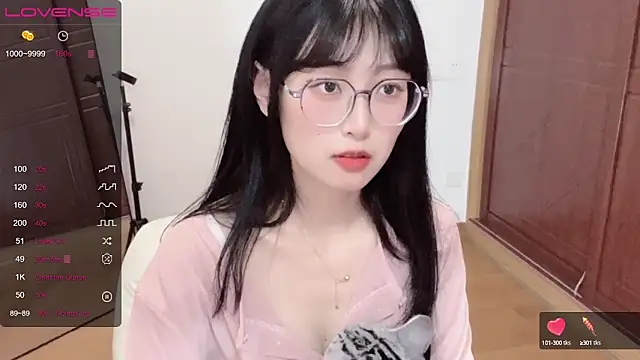 4uoki online show from January 26, 2025, 6:37 pm