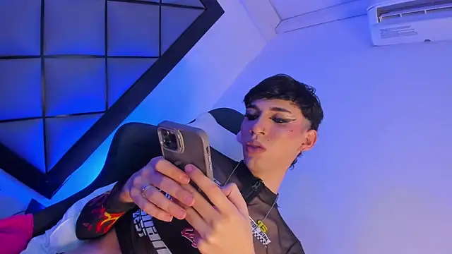 GeorginaCute  online show from November 21, 2025, 1:54 pm