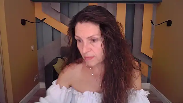 EllaLong online show from June 23, 2026, 11:41 am