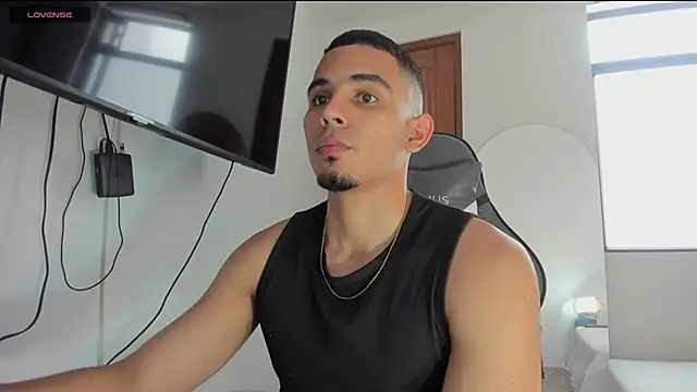 joss 111 online show from April 26, 2026, 4:04 pm