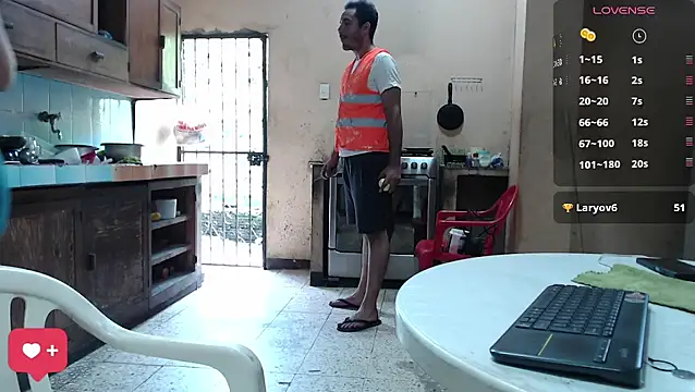 DanelyLopez online show from February 12, 2026, 9:47 pm