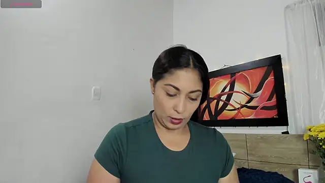 Lauralove 69 online show from July 26, 2026, 9:54 pm