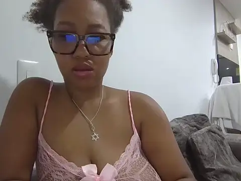 megan-hotxx online show from July 2, 2026, 3:56 am