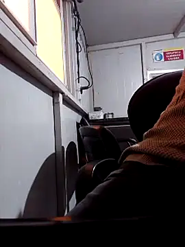 mustican422 online show from March 4, 2025, 3:44 am