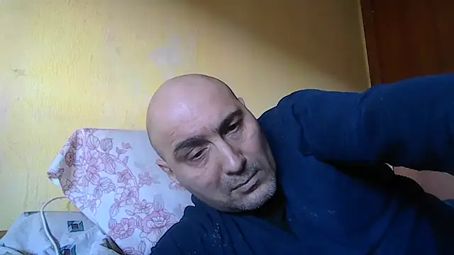 Snapshot of Analove1976 chatting on February 15, 2026, 11:42 am Analove1976 online show from February 15, 2026, 11:42 am