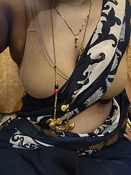 tuttifrutti17 online show from July 19, 2026, 5:32 pm