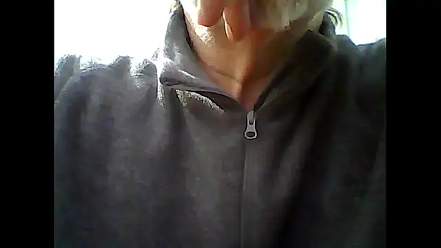 xcimeru online show from November 8, 2025, 6:28 am