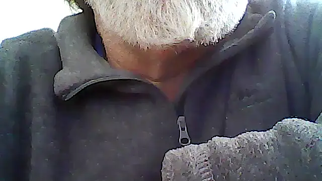 xcimeru online show from February 4, 2026, 2:56 pm