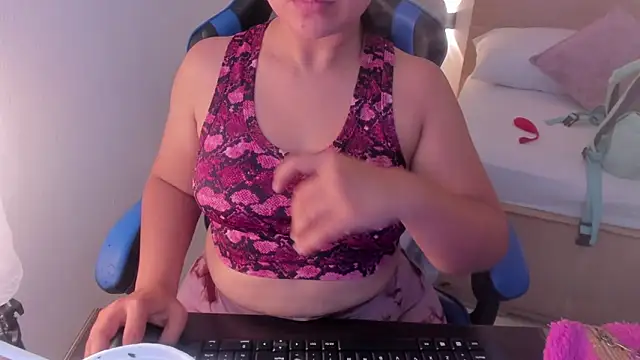 izaro22 online show from March 20, 2026, 1:12 pm