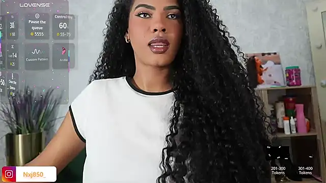 HOTBLACKANDWHITE2 online show from March 24, 2026, 4:23 am