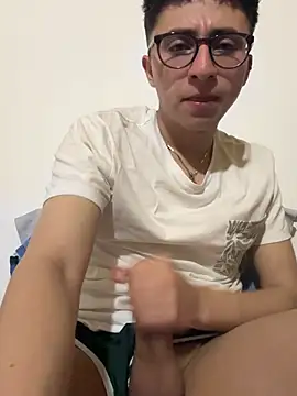 CamiRojas boy online show from March 25, 2026, 3:17 am