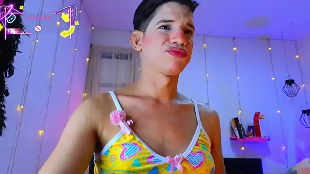 Snapshot of Ariel_Femboy_ chatting on February 12, 2026, 5:40 am Ariel Femboy online show from February 12, 2026, 5:40 am