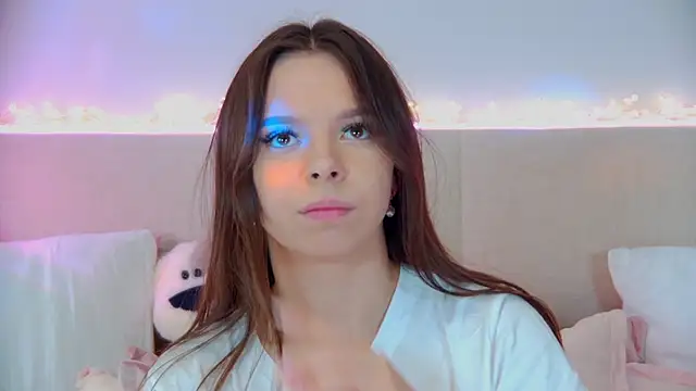 ElisabethDavis online show from March 7, 2025, 10:21 pm