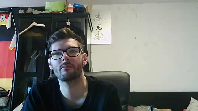 Die-geile-Sau online show from May 6, 2026, 1:04 pm