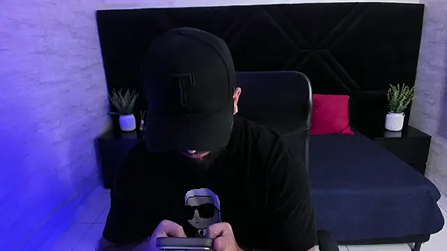 jhon bear03 online show from June 30, 2026, 11:21 am