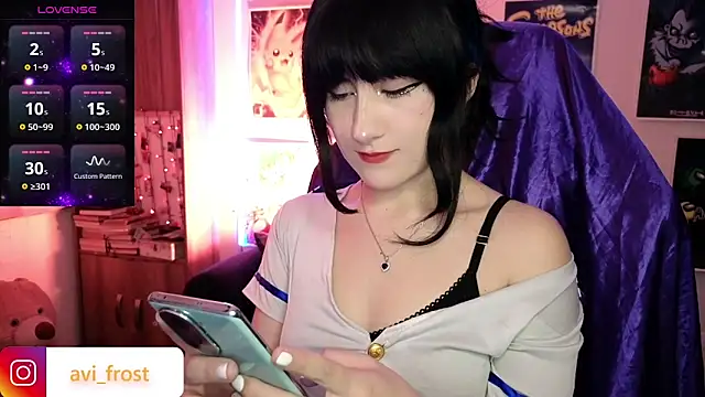 Snapshot of avi_frost chatting on March 4, 2025, 3:55 am avi frost online show from March 4, 2025, 3:55 am