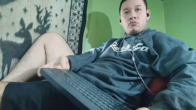 Snapshot of sweet_cock28 chatting on July 2, 2026, 3:29 pm sweet cock28 online show from July 2, 2026, 3:29 pm