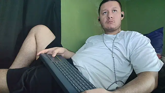 Snapshot of sweet_cock28 chatting on July 24, 2026, 3:19 pm sweet cock28 online show from July 24, 2026, 3:19 pm