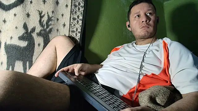 sweet cock28 online show from April 25, 2026, 3:53 am