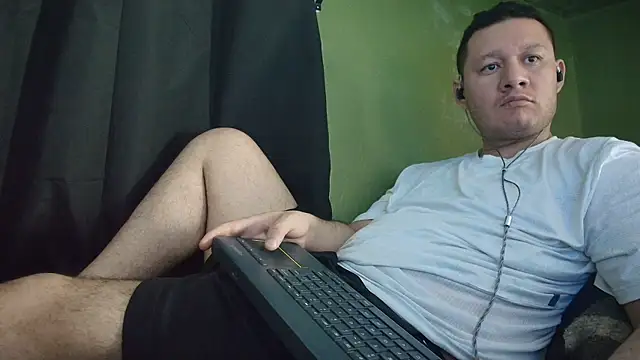 Snapshot of sweet_cock28 chatting on July 21, 2026, 3:24 pm sweet cock28 online show from July 21, 2026, 3:24 pm