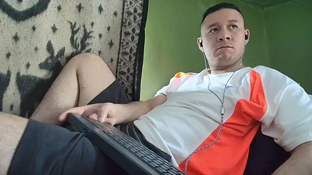 Snapshot of sweet_cock28 chatting on June 8, 2026, 3:01 pm sweet cock28 online show from June 8, 2026, 3:01 pm