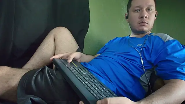 Snapshot of sweet_cock28 chatting on July 30, 2026, 3:33 pm sweet cock28 online show from July 30, 2026, 3:33 pm