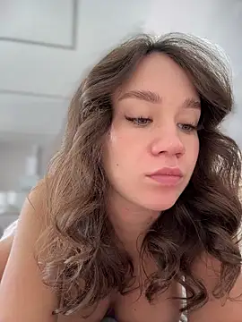 QuietNicole online show from March 25, 2026, 3:06 am