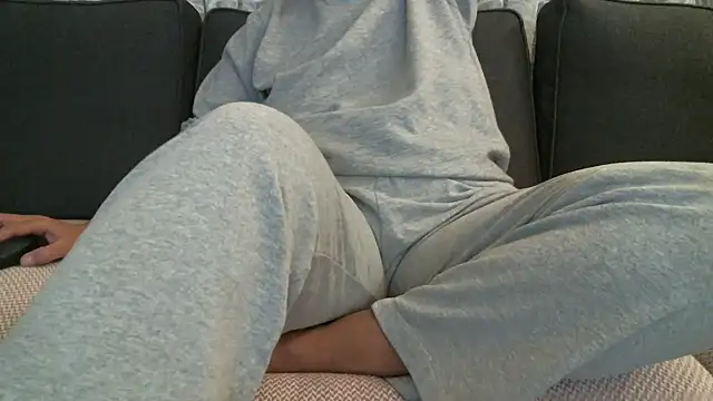 Snapshot of mysteriouscouple001 chatting on November 26, 2025, 8:31 pm mysteriouscouple001 online show from November 26, 2025, 8:31 pm