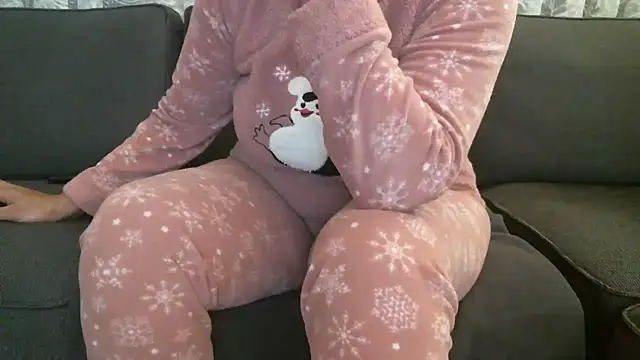 Snapshot of mysteriouscouple001 chatting on October 12, 2025, 9:27 pm mysteriouscouple001 online show from October 12, 2025, 9:27 pm