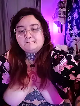 Staicyjanemcfly online show from October 12, 2025, 8:32 pm