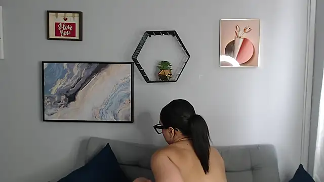 Amber Etan online show from September 24, 2025, 3:40 pm