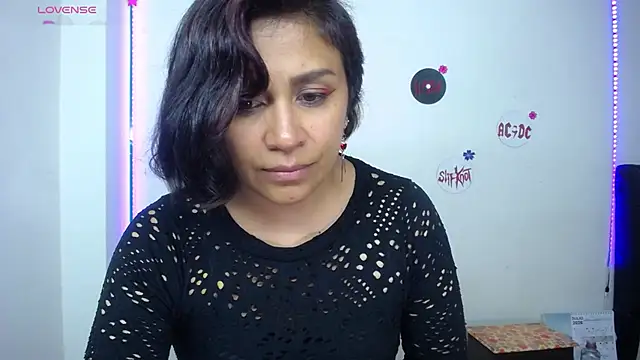 pinky violeta online show from July 6, 2026, 12:50 am