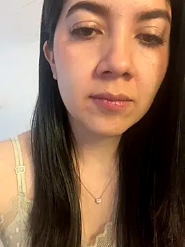 Snapshot of saori_10 chatting on October 9, 2025, 9:37 pm saori 10 online show from October 9, 2025, 9:37 pm