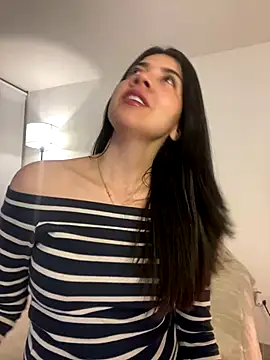 Snapshot of saori_10 chatting on October 9, 2025, 6:03 am saori 10 online show from October 9, 2025, 6:03 am