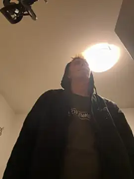 Toyjungee online show from December 16, 2025, 8:24 pm