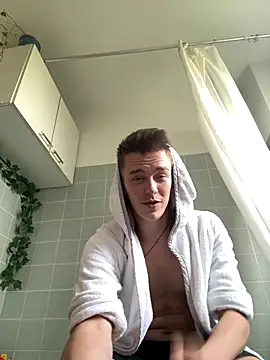 Toyjungee online show from October 9, 2025, 1:33 pm