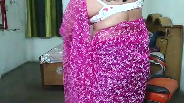 Cute Mahi22 online show from February 3, 2026, 6:33 am