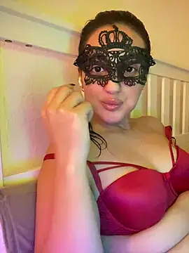 Sarahkhaalifa online show from November 11, 2025, 8:58 pm