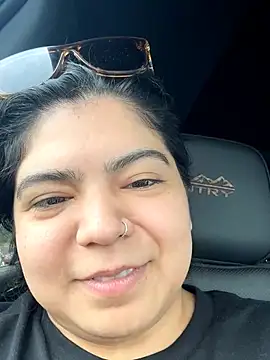 kimmiakiss22 online show from June 25, 2026, 8:36 pm