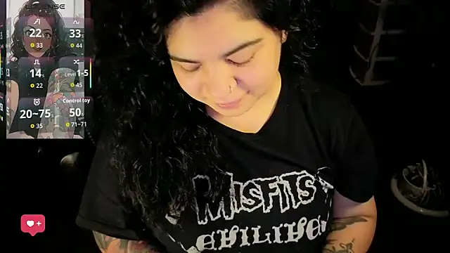 kimmiakiss22 online show from June 8, 2026, 3:18 am
