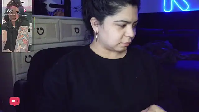 kimmiakiss22 online show from March 19, 2026, 2:44 am