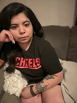 kimmiakiss22 online show from June 18, 2026, 12:42 am