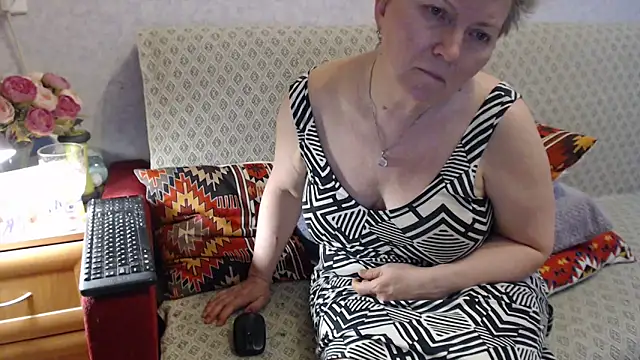 zarinafonliberman online show from May 4, 2026, 5:27 pm