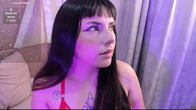 xhinata hyugax online show from June 15, 2026, 11:26 pm