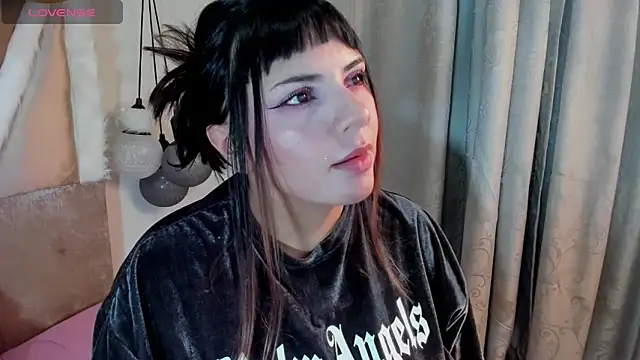 xhinata hyugax online show from September 13, 2025, 11:38 pm