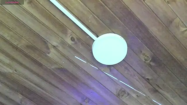 natasha logan  online show from October 7, 2025, 6:14 am